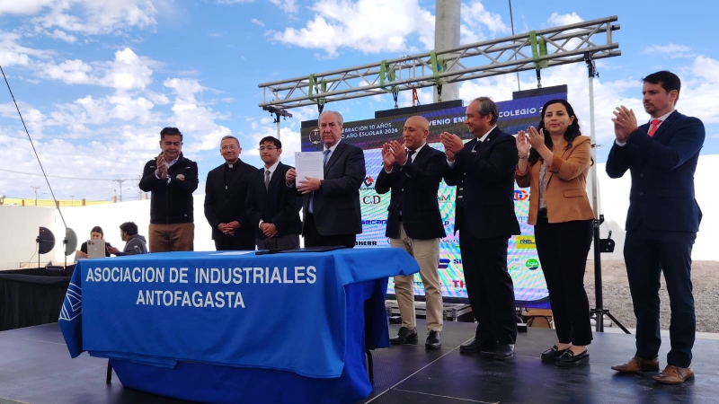 37 empresas se suman a convenio en Inauguración del Año Escolar en Don Bosco Calama