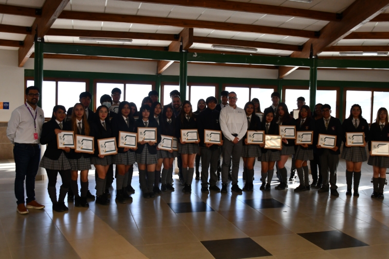 31 estudiantes salesianos culminan con &eacute;xito Programa de Bodega y Log&iacute;stica con complemento en licencia clase D