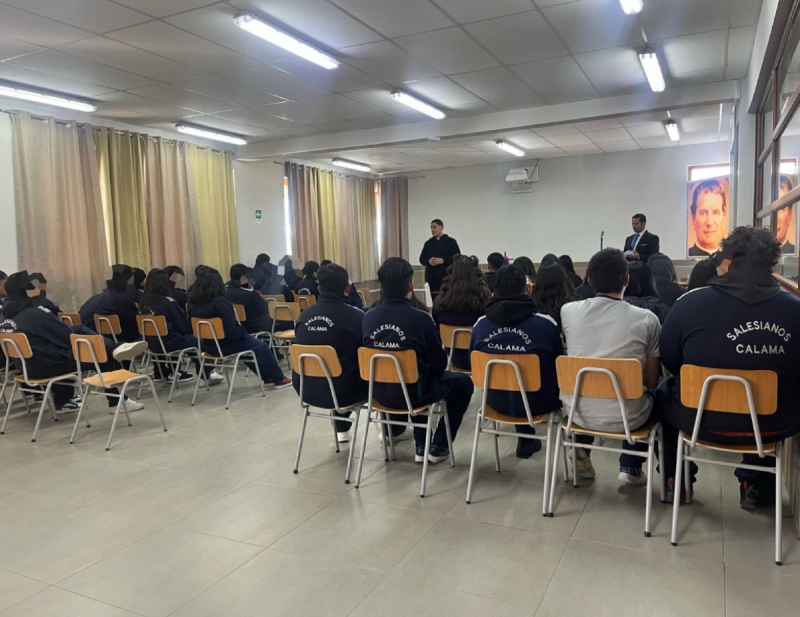 Masivo Sacramento de la Reconciliaci&oacute;n en Calama: 270 estudiantes del Colegio Don Bosco se confesaron