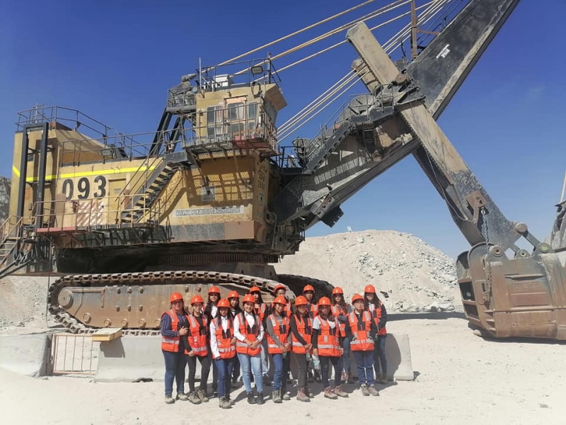 Alumnas de cuartos medios vivieron gran experiencia visitando Divisi&oacute;n Chuquicamata