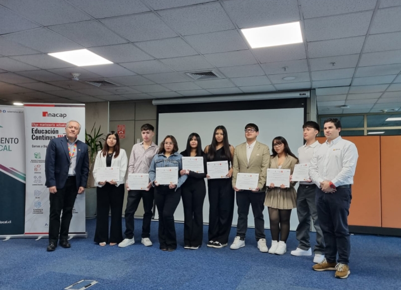 Ex estudiantes salesianos egresan con &eacute;xito del programa &ldquo;Juntos/as Jugamos de Local&rdquo; de Codelco