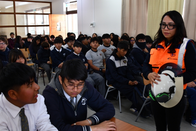 Alumnos de terceros medios aprendieron sobre cultura y tecnología para una minería cero accidentes