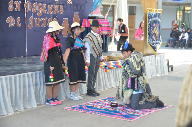 Alumnos(as) brillaron en Conmemoración del Día Nacional de los Pueblos Originarios